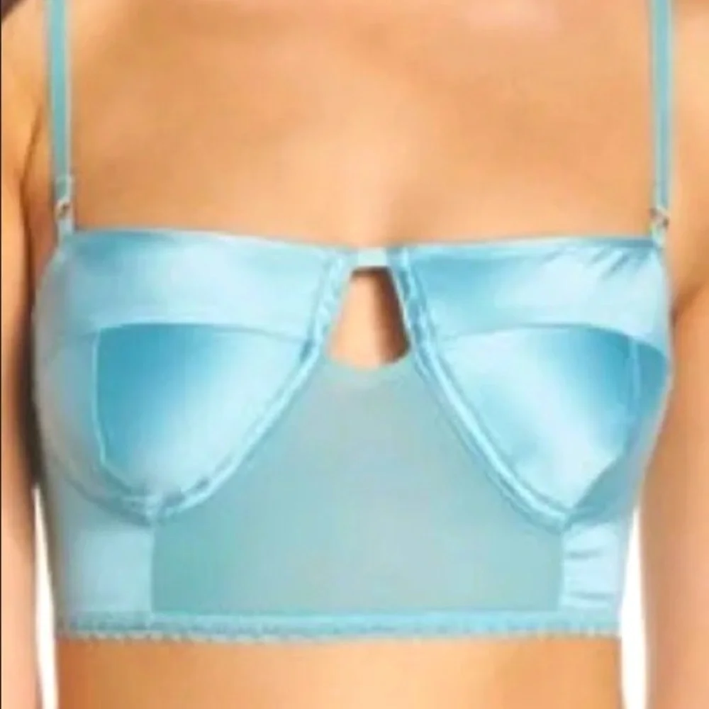 💙Chelsea28 Nordstrom Femme Keyhole Bustier Bralette Small Satin NWOT💙